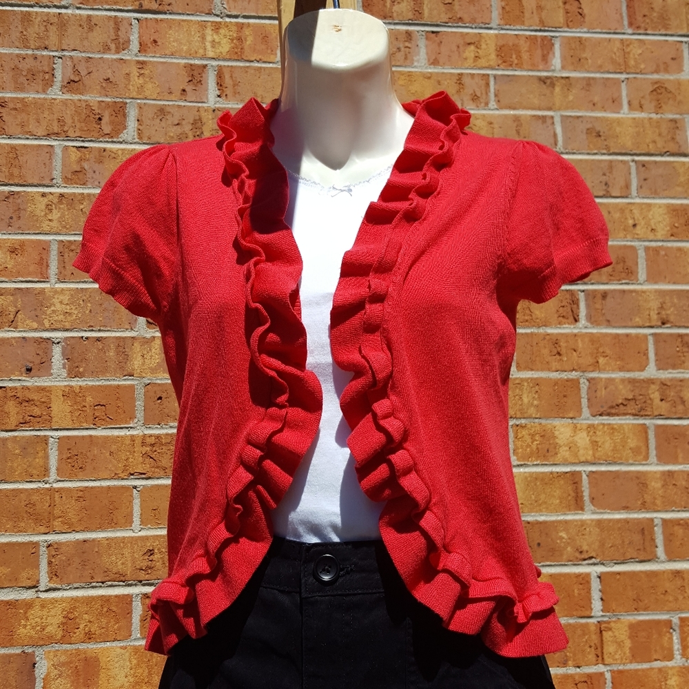 Audrey & Grace ruffled neck shrug